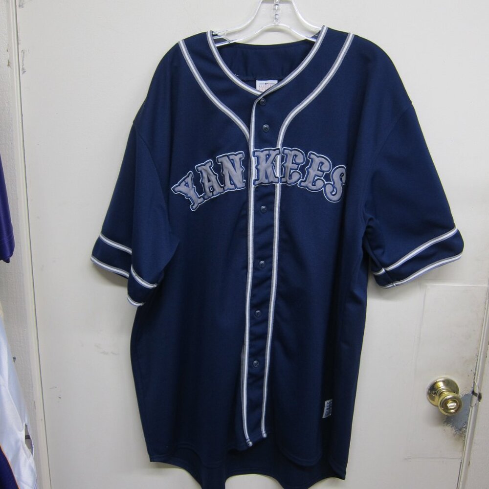New York Yankees by True Fan Genuine MLB Men's XXL Navy/Gray Baseball Jersey